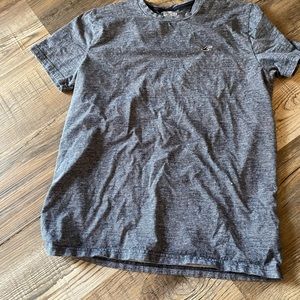Mens Hollister tshirt. Size medium